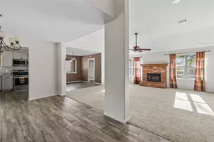 11270 Summit Dr, Conroe, TX 77303 - Photo 4