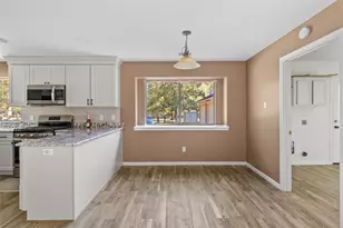 11270 Summit Dr, Conroe, TX 77303 - Photo 8