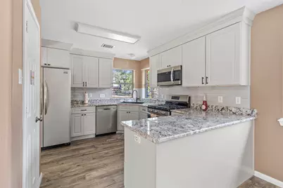 11270 Summit Drive, Conroe, TX 77303 - Photo 10