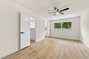 8339 Carvel Ln, Houston, TX 77036 - Photo 12