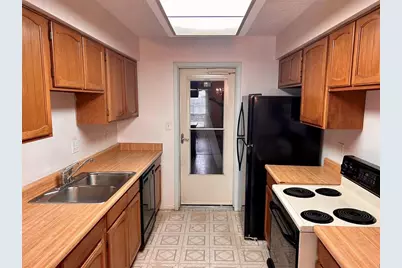 11103 Bellerive Drive, Houston, TX 77072 - Photo 6