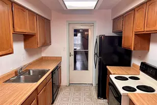 11103 Bellerive Dr, Houston, TX 77072 - Photo 6