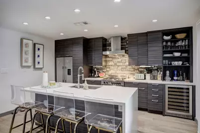 1410 Hyde Park Boulevard #212, Houston, TX 77006 - Photo 1