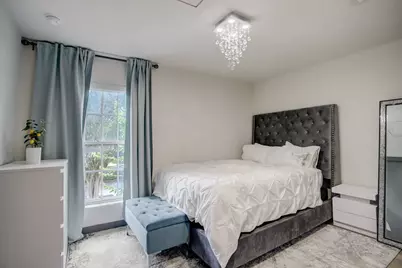 1410 Hyde Park Boulevard #212, Houston, TX 77006 - Photo 6