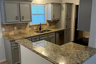 105 Harbor Ct Dr, Conroe, TX 77356 - Photo 16