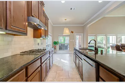 107 N Victoriana Circle, Spring, TX 77389 - Photo 20