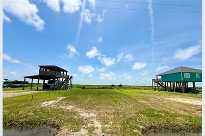 1399 Van Sant, Gilchrist, TX 77617 - Photo 4
