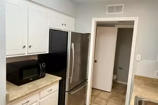 1611 Mapleton Dr, Houston, TX 77043 - Photo 38