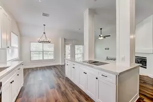 2425 Spellbrook Ct, League City, TX 77573 - Photo 22