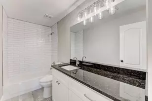 2425 Spellbrook Ct, League City, TX 77573 - Photo 24