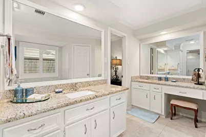 1506 Oak Hollow Drive, Friendswood, TX 77546 - Photo 14