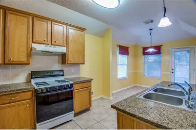 20515 Spring Aspen Lane, Spring, TX 77388 - Photo 10