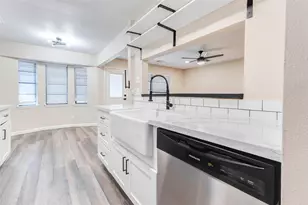 11222 Sagepark Ln, Houston, TX 77089 - Photo 10