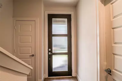 2745 Clinton Drive, Houston, TX 77020 - Photo 4