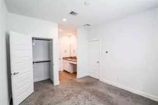 2745 Clinton Dr, Houston, TX 77020 - Photo 16