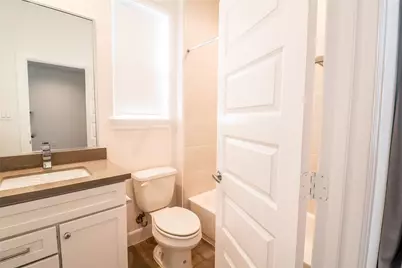 2745 Clinton Drive, Houston, TX 77020 - Photo 14