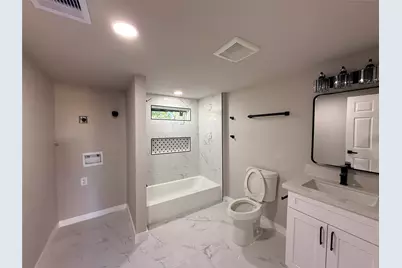 2209 Gano St, Houston, TX 77009 - Photo 14