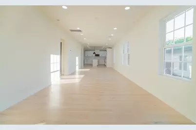 1310 E 34th Street, Houston, TX 77022 - Photo 6