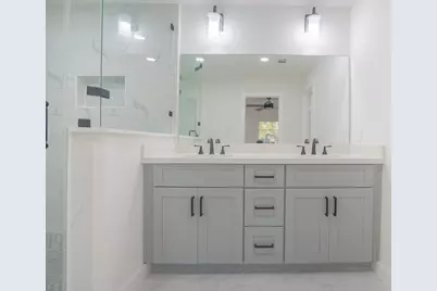 1310 E 34th Street, Houston, TX 77022 - Photo 18