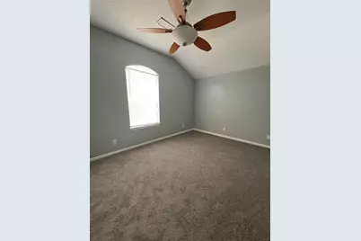 5522 Lakefield Drive, Houston, TX 77033 - Photo 6