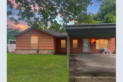 5522 Lakefield Drive, Houston, TX 77033 - Photo 1