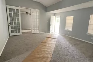 5522 Lakefield Dr, Houston, TX 77033 - Photo 2