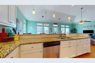 1121 Blue Water Drive, Crystal Beach, TX 77650 - Photo 14