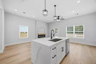 10612 Ashville Dr, Houston, TX 77051 - Photo 8