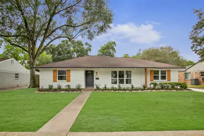 5731 Creekbend Drive, Houston, TX 77096 - Photo 2