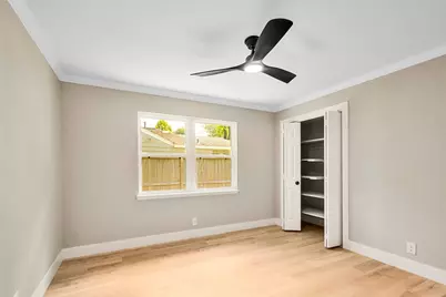 5731 Creekbend Drive, Houston, TX 77096 - Photo 32
