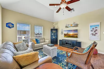 4126 Grayson, Galveston, TX 77554 - Photo 6