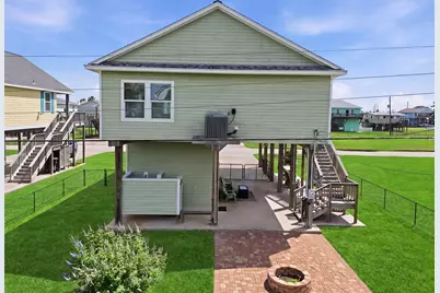 4126 Grayson, Galveston, TX 77554 - Photo 2