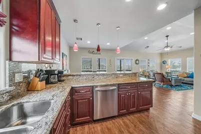 4126 Grayson, Galveston, TX 77554 - Photo 12