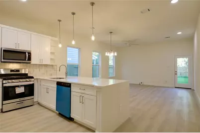 955 Ringold Street, Houston, TX 77088 - Photo 14