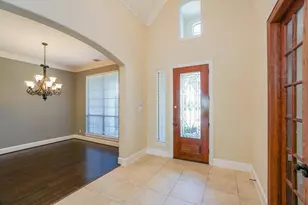 1319 Alleyan, Sugar Land, TX 77479 - Photo 2