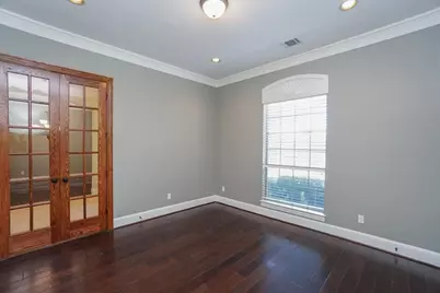 1319 Alleyan, Sugar Land, TX 77479 - Photo 4