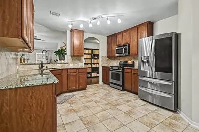 4710 Lake Rim Drive, Alvin, TX 77511 - Photo 8