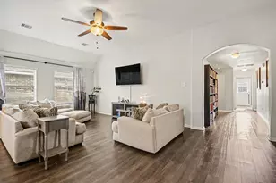 4710 Lake Rim Drive, Alvin, TX 77511 - Photo 4