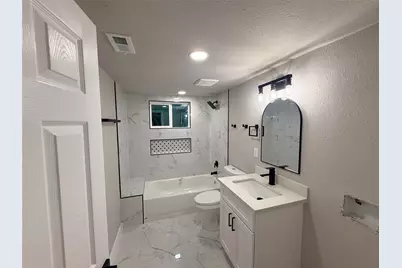 5238 Pease St #4, Houston, TX 77023 - Photo 4