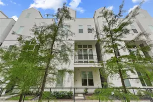 5854 E Post Oak Ln, Houston, TX 77055 - Photo 4