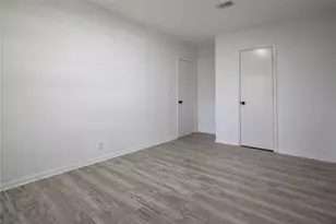 2400 Carrington St, Bay City, TX 77414 - Photo 10