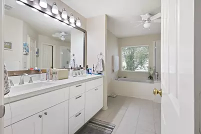 20806 Medallion Pointe Drive, Katy, TX 77450 - Photo 16