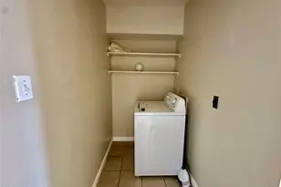 2414 Grover Ave, Galveston, TX 77551 - Photo 2