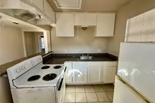 2414 Grover Ave, Galveston, TX 77551 - Photo 6