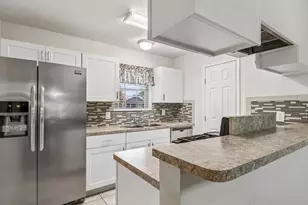 5110 Geneva Dr, Friendswood, TX 77546 - Photo 8