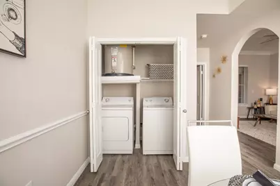 4001 Fannin Street #4729, Houston, TX 77004 - Photo 8