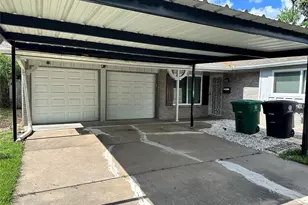 9414 Highmeadow Dr, Houston, TX 77063 - Photo 2