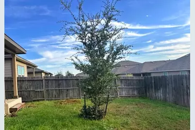 3227 Onion Creek, San Antonio, TX 78245 - Photo 12