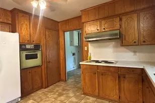 1506 Meadow Ln, Brenham, TX 77833 - Photo 6