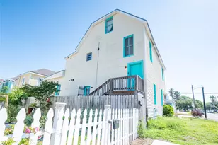 1002 Sealy St, Galveston, TX 77550 - Photo 4